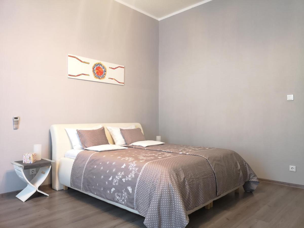 Central Apartment Budapest Exterior photo