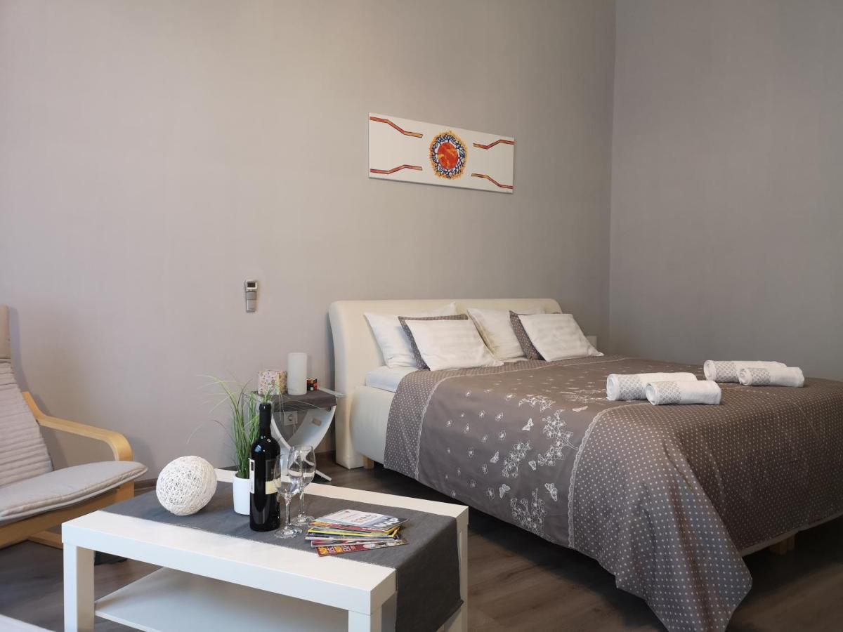 Central Apartment Budapest Exterior photo